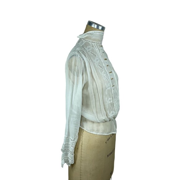 Edwardian white blouse pigeon front with embroidery, cuto outs and pleats Size M - Picture 3 of 8
